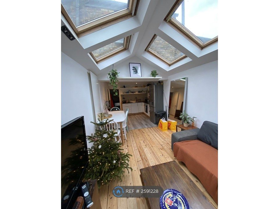 Property photo 1 of 17 Living Room Facing Kitchen