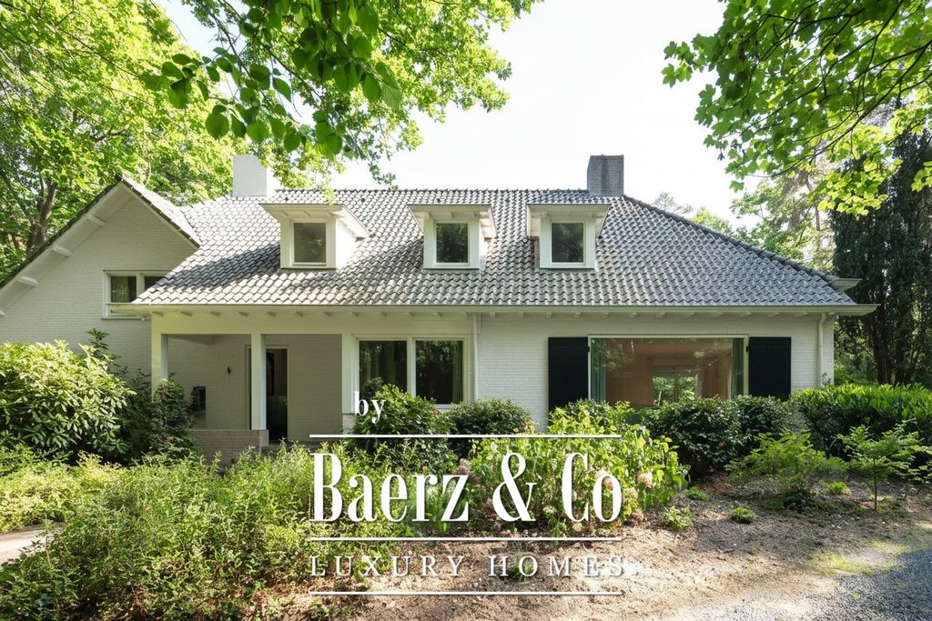 Property photo 1 of 1