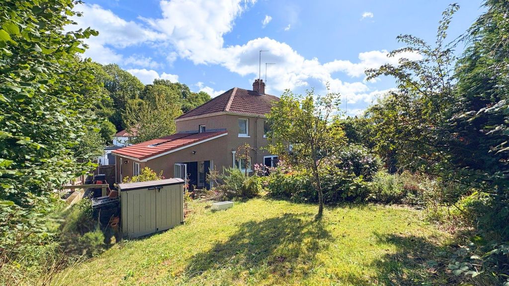 Property photo 2 of 11