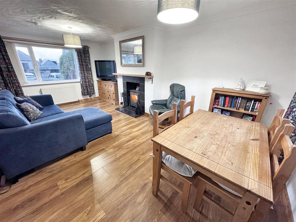 Property photo 3 of 16 Lounge/Dining Room