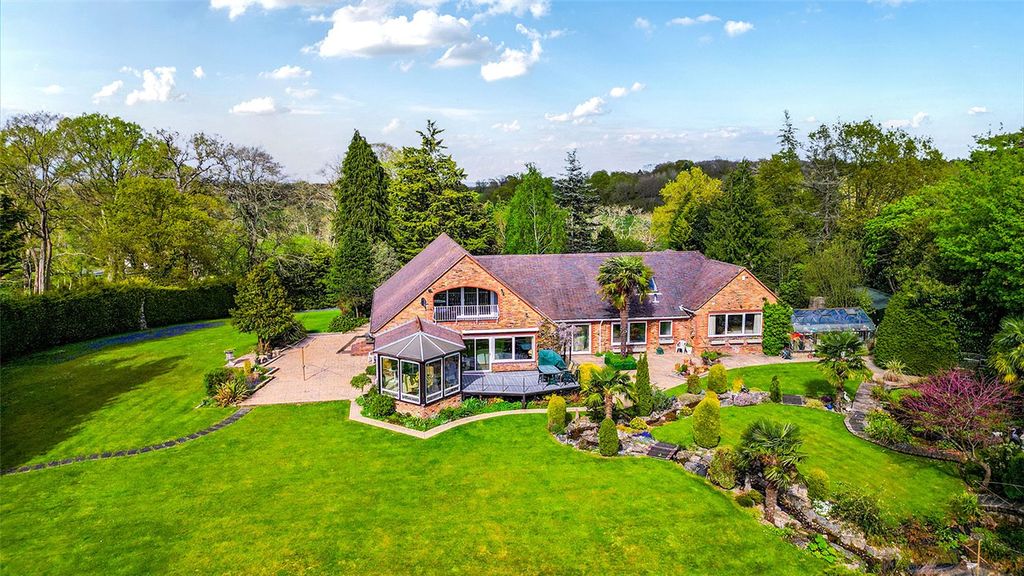 Property photo 2 of 41 Picture No. 93