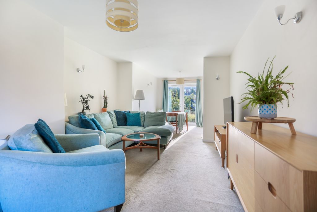 Property photo 2 of 28 296A4926