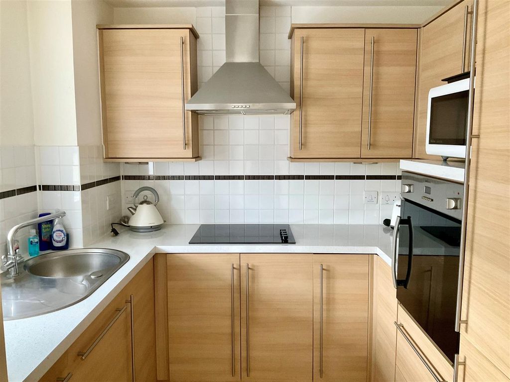 Property photo 2 of 13 Kitchen.Jpg
