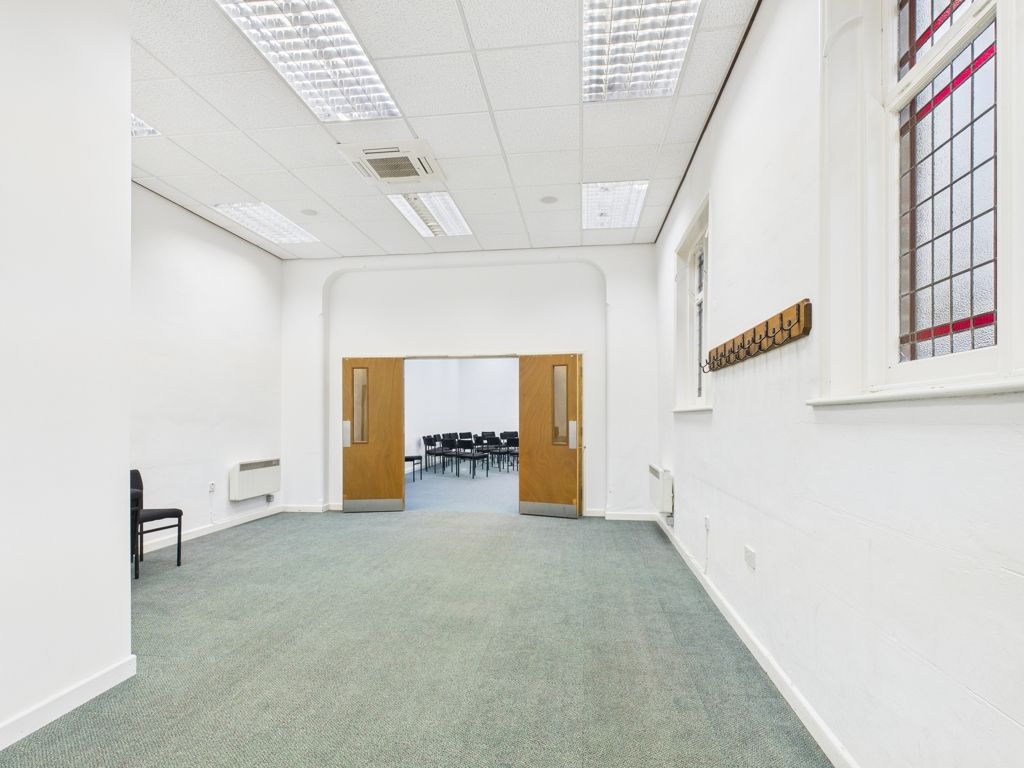 Property photo 3 of 17 Photo 9