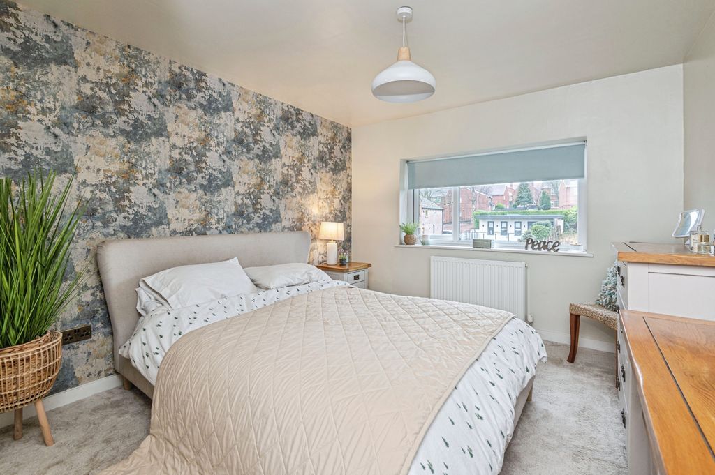 Property photo 3 of 11 Bedroom Two