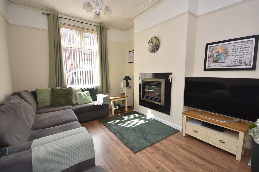 Property photo 2 of 15
