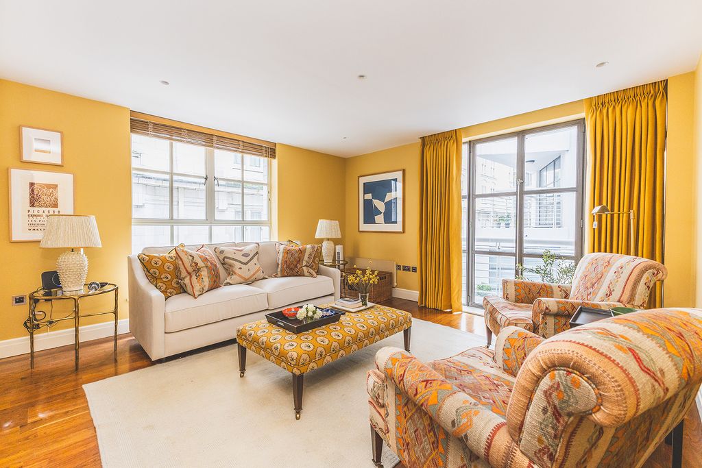 Property photo 2 of 24