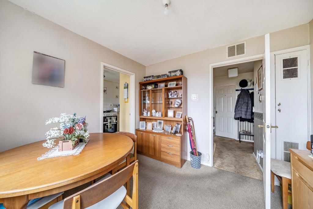 Property photo 3 of 22 Dining Area