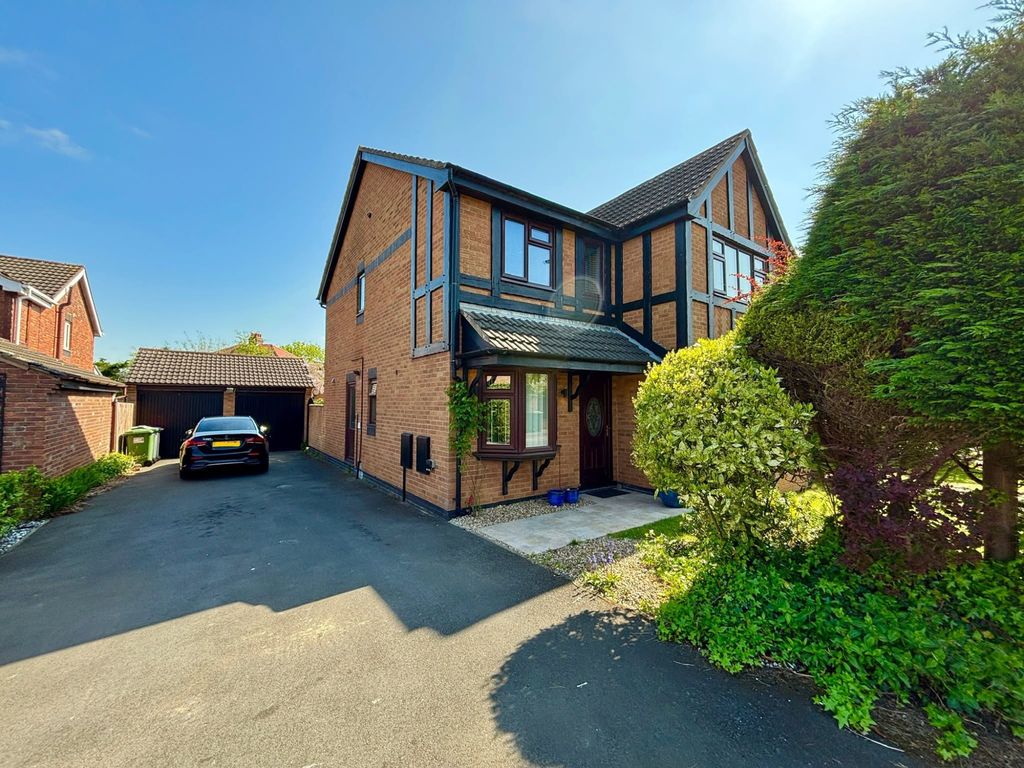 Property photo 1 of 40