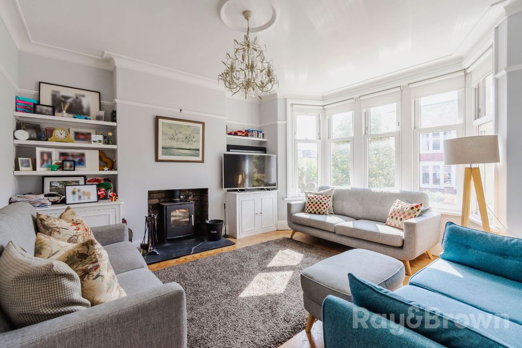 Property photo 2 of 58
