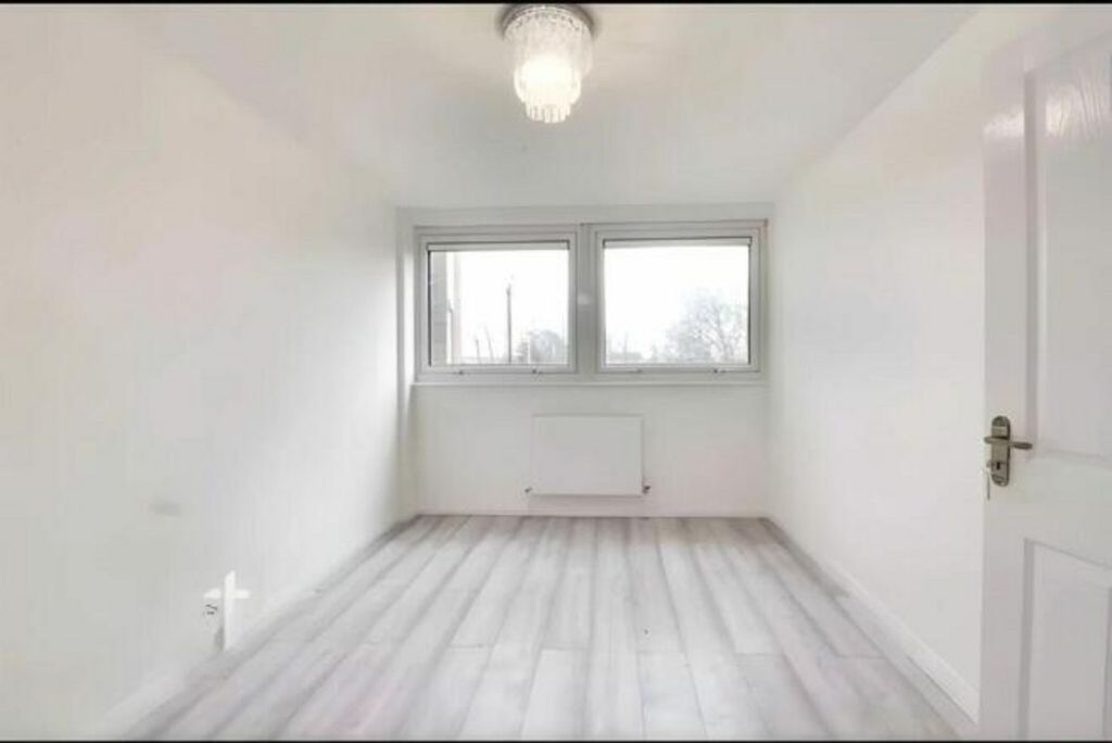 Property photo 3 of 5