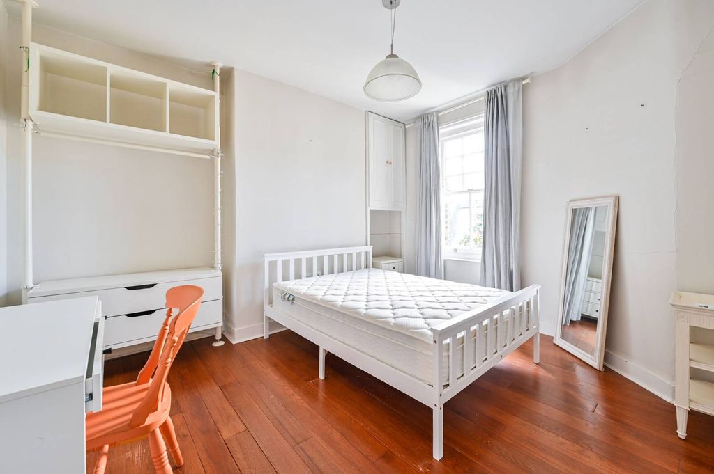 Property photo 3 of 9