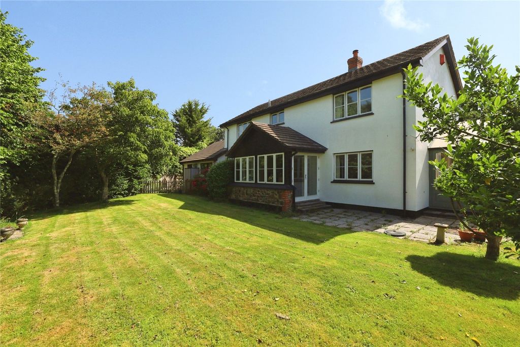 Property photo 2 of 29 Picture No. 77