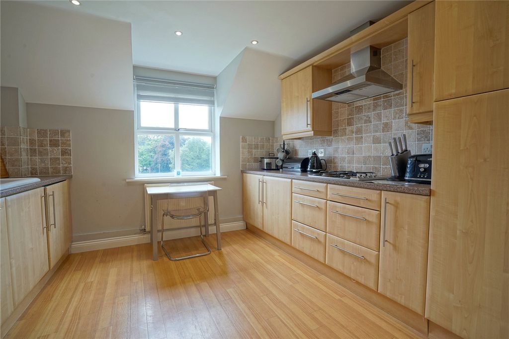 Property photo 3 of 15 Picture No. 06