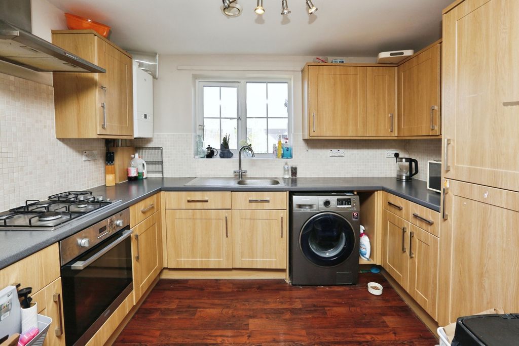 Property photo 3 of 17 Photo