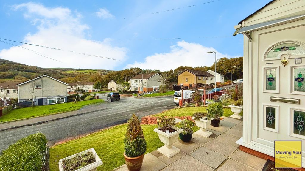 Property photo 2 of 17 Photo 2