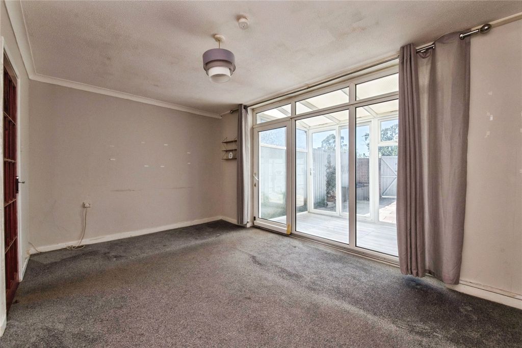 Property photo 2 of 16 Picture No. 08