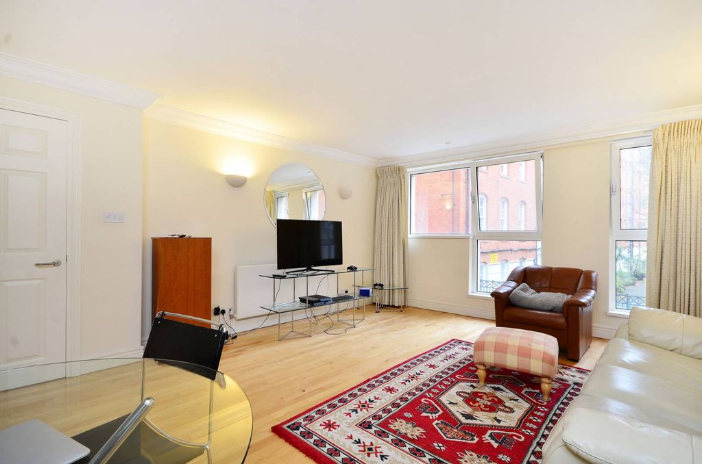 Property photo 1 of 8