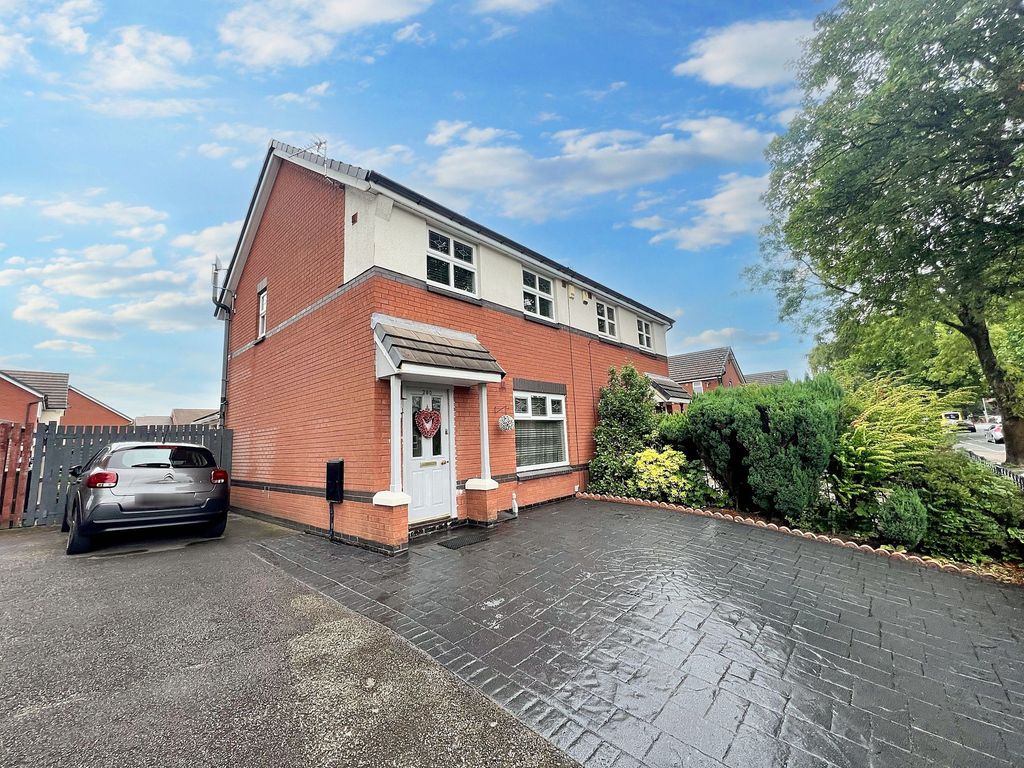 Property photo 1 of 18