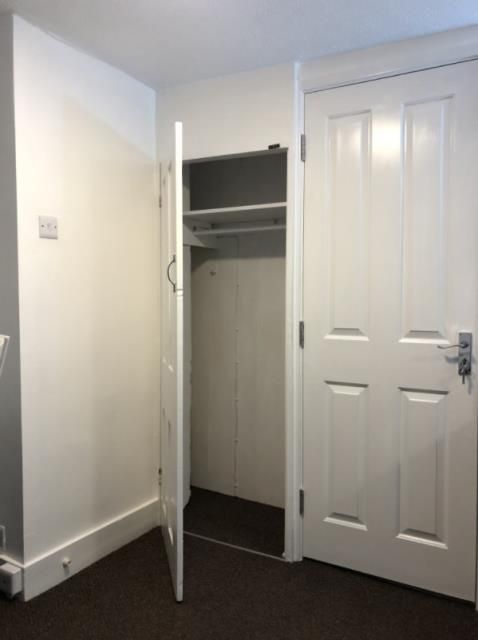 Property photo 2 of 8 Internal View
