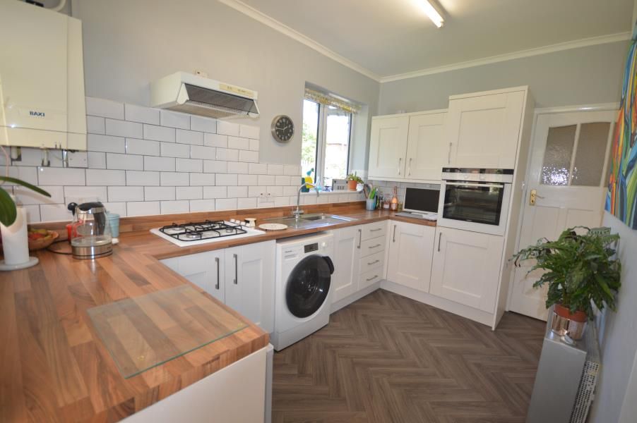 Property photo 2 of 22