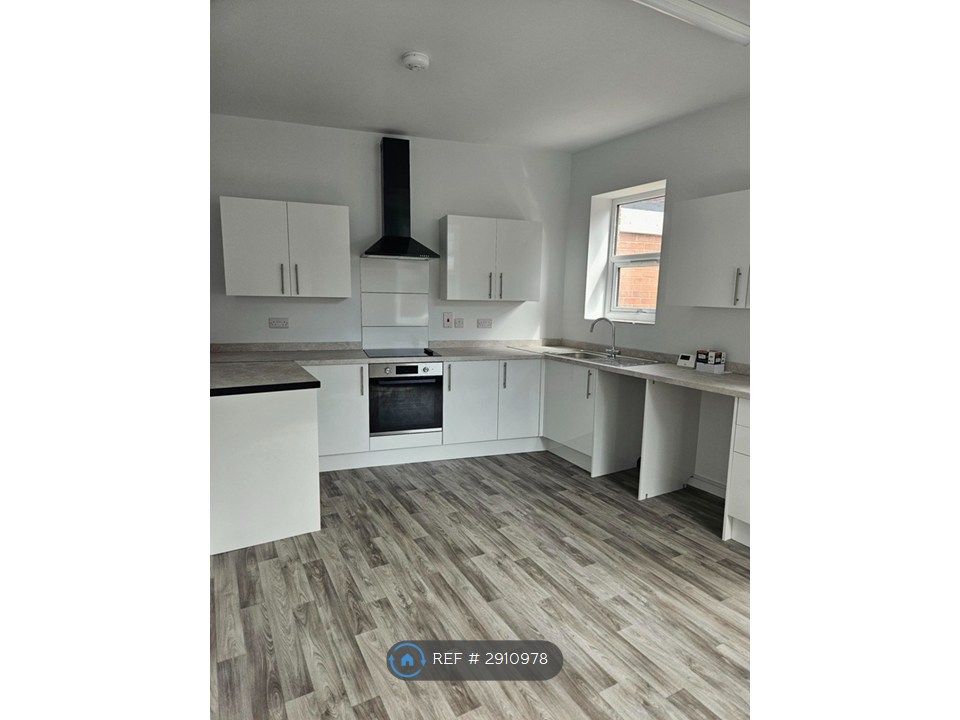 Property photo 2 of 13 Kitchen
