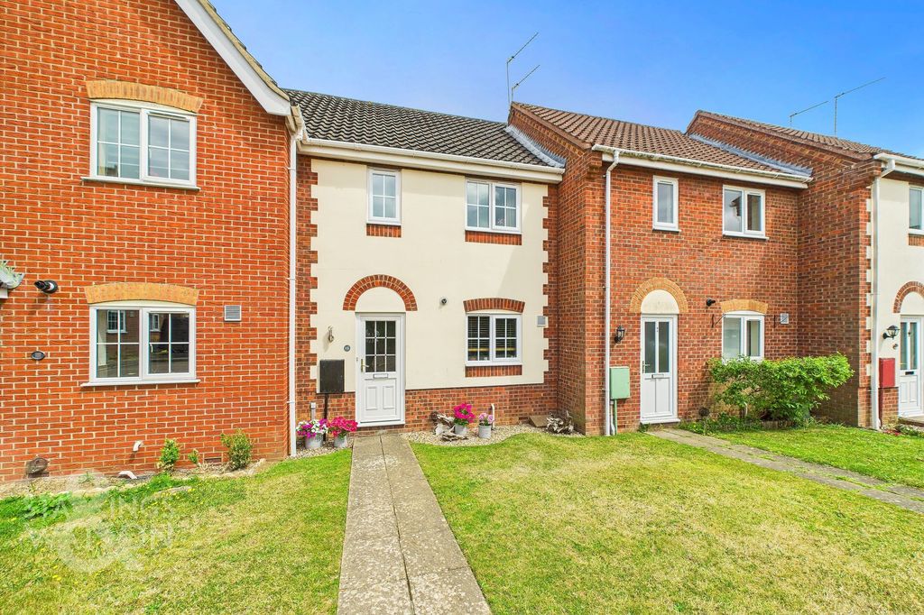 Property photo 2 of 18