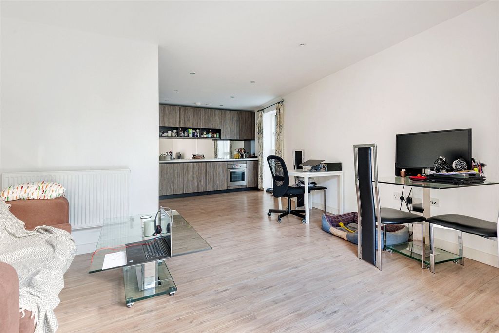 Property photo 1 of 8 Picture No. 08