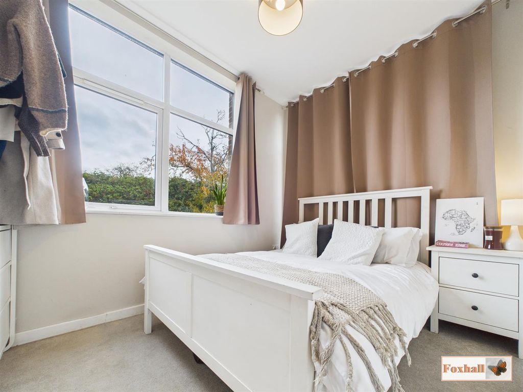 Property photo 3 of 15 Bedroom