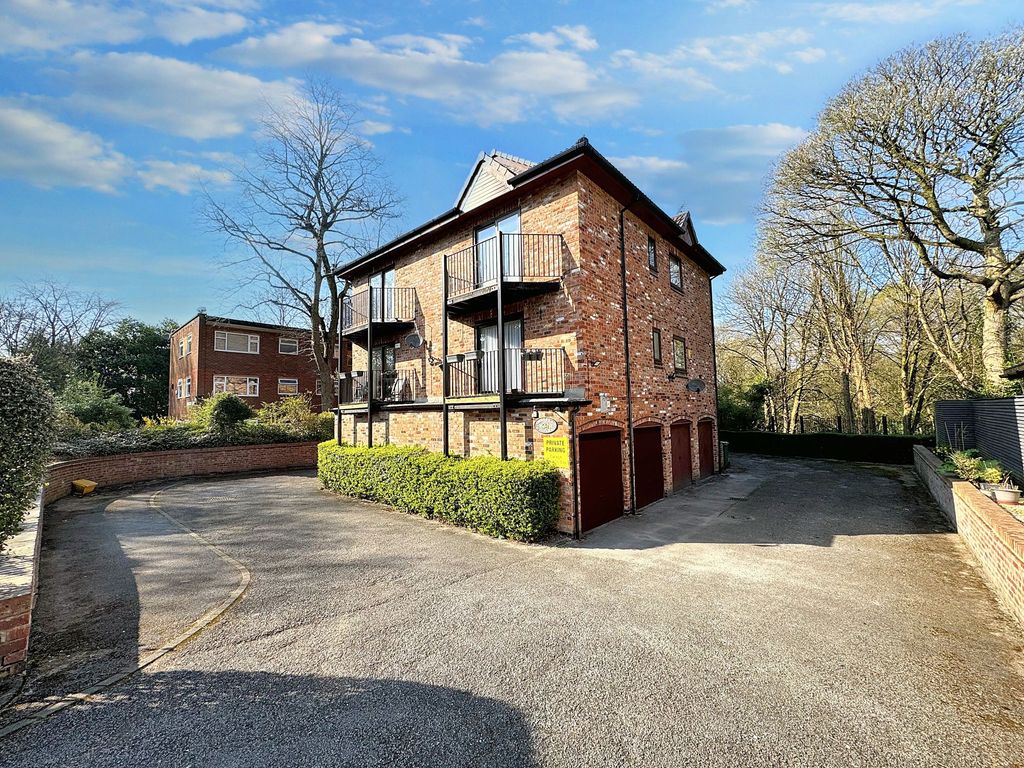 Property photo 1 of 24
