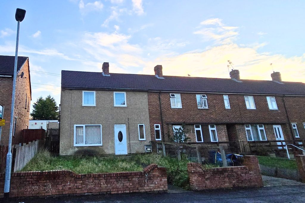 Property photo 1 of 5