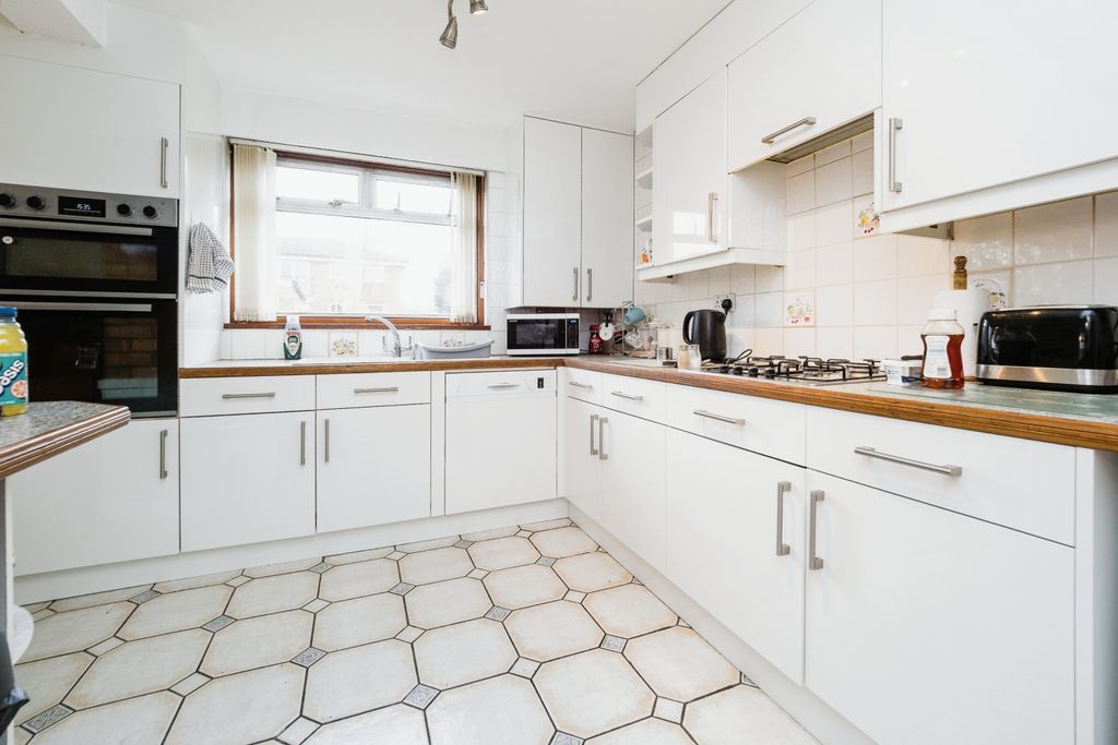 Property photo 2 of 17 Photography