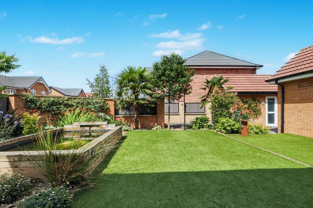 Property photo 2 of 19