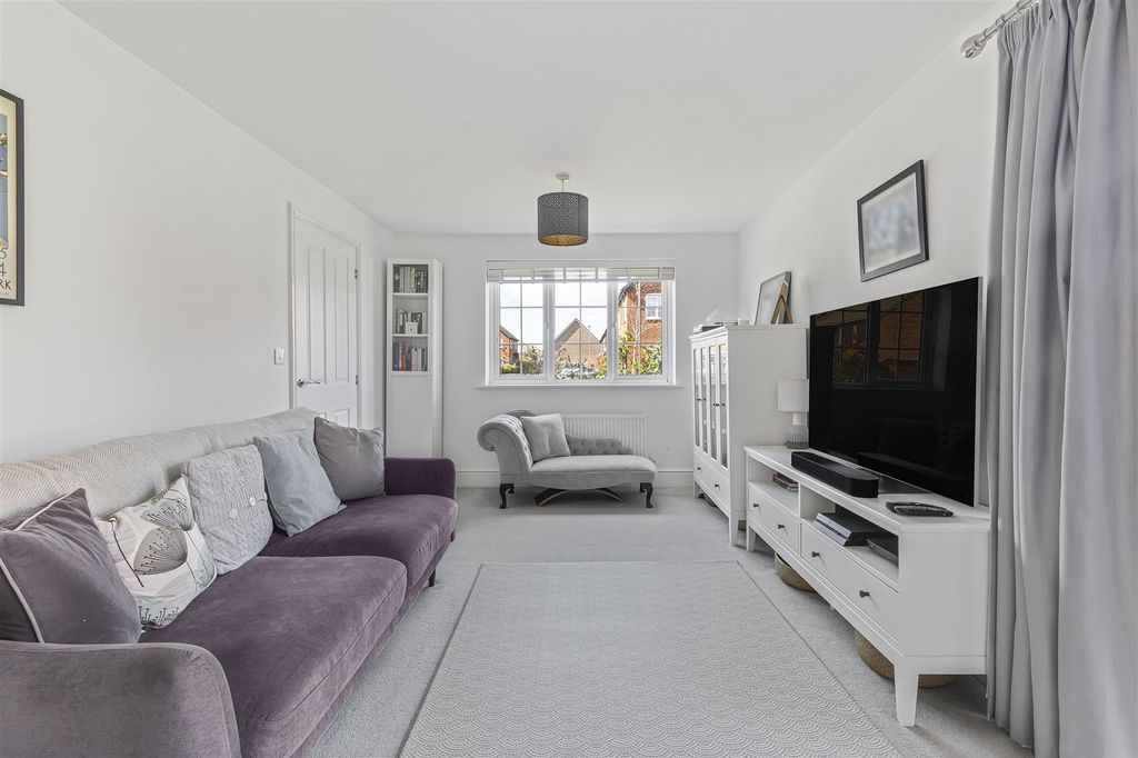 Property photo 3 of 21 9_50675.Jpg