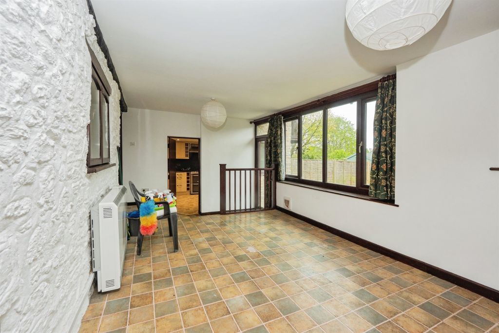 Property photo 3 of 23