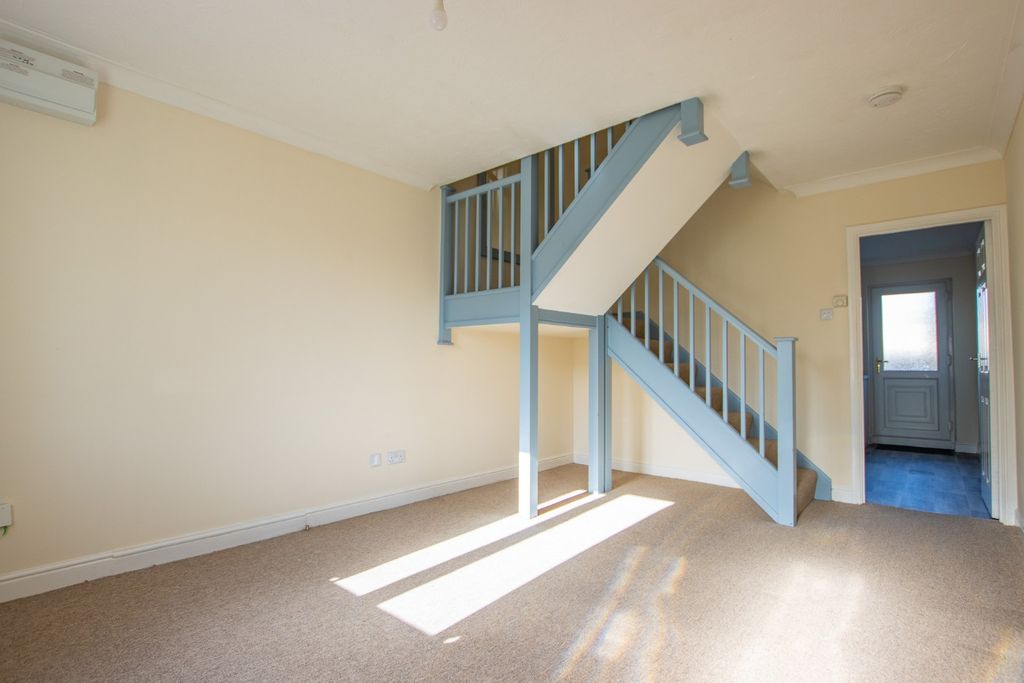 Property photo 2 of 11 5190304