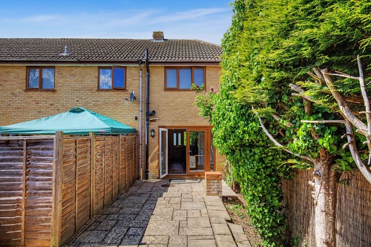 Property photo 3 of 8 328073