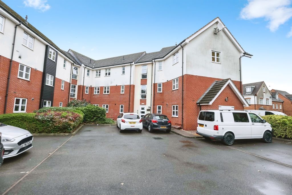 Property photo 1 of 17