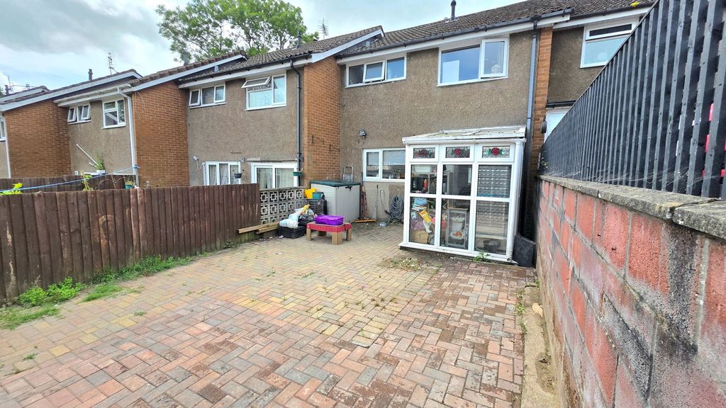 Property photo 3 of 21