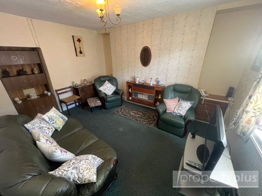 Property photo 3 of 14 Picture No. 06