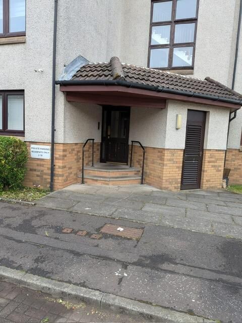 Property photo 2 of 12