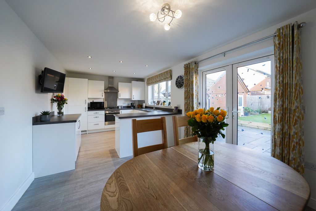 Property photo 2 of 23 Dsc06288.Jpg