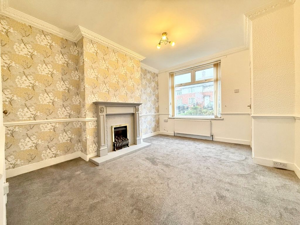 Property photo 2 of 9 Picture No. 38