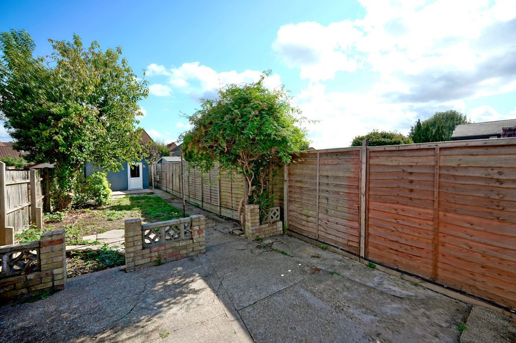 Property photo 3 of 16