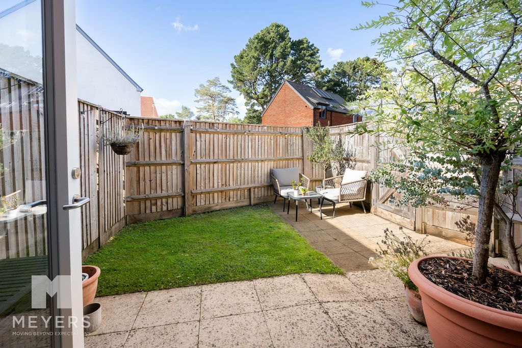 Property photo 3 of 25