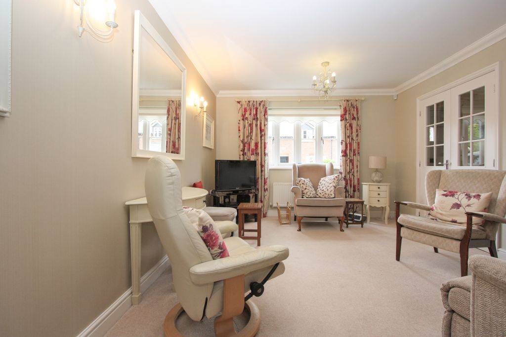 Property photo 2 of 13