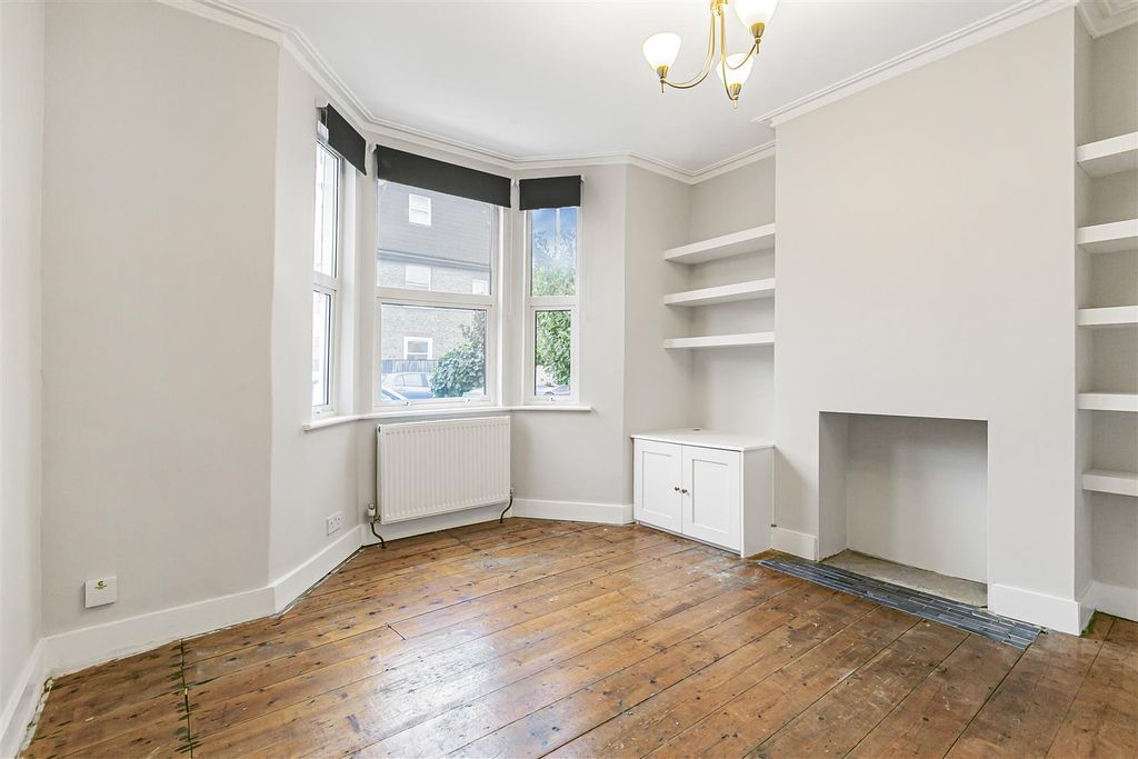 Property photo 2 of 12