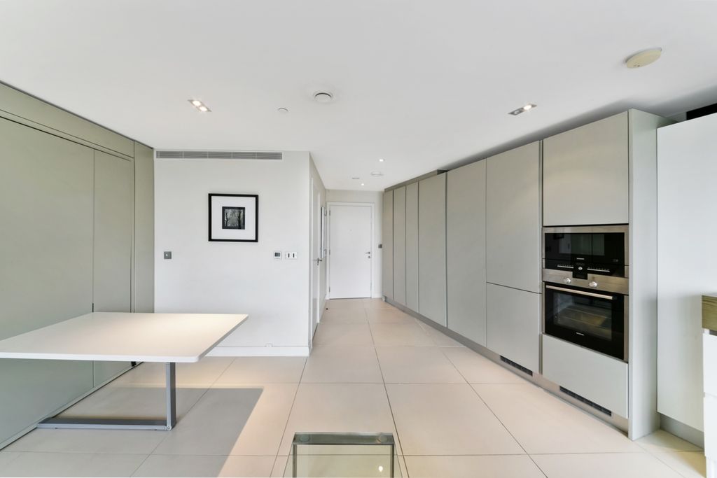 Property photo 3 of 8 Sleepign Area