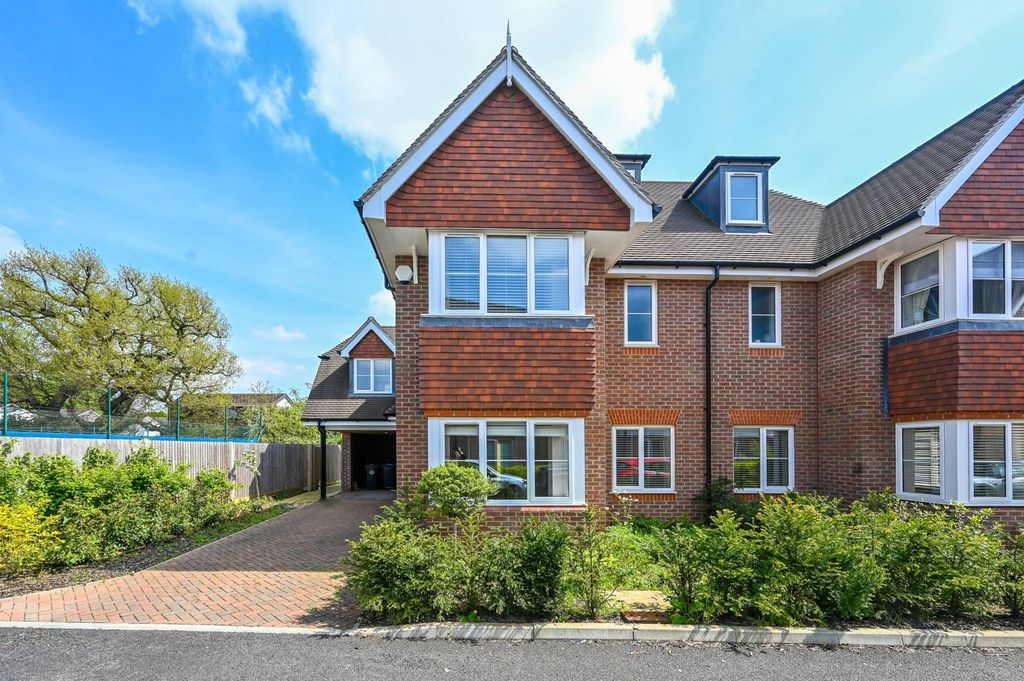 Property photo 2 of 18