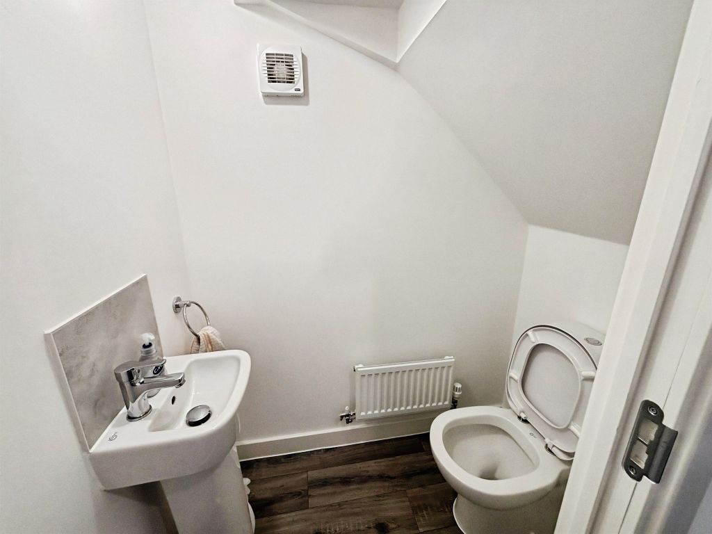 Property photo 3 of 17